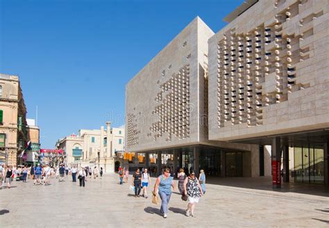 artisan centre valletta.